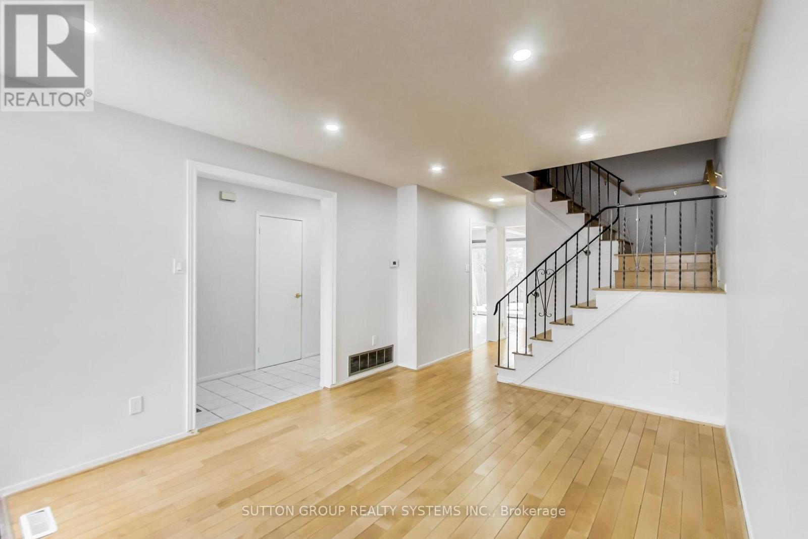 2662 Canberra Road, Mississauga, ON - Indoor Photo Showing Other Room