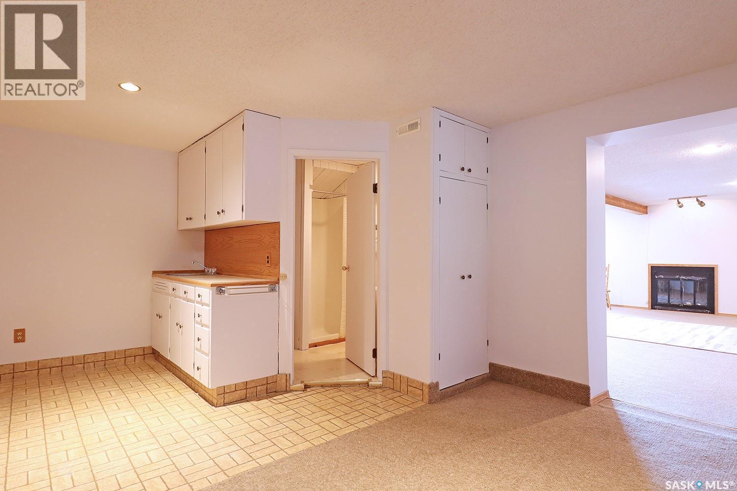 110 Logan Crescent E, Yorkton, SK - Indoor Photo Showing Other Room