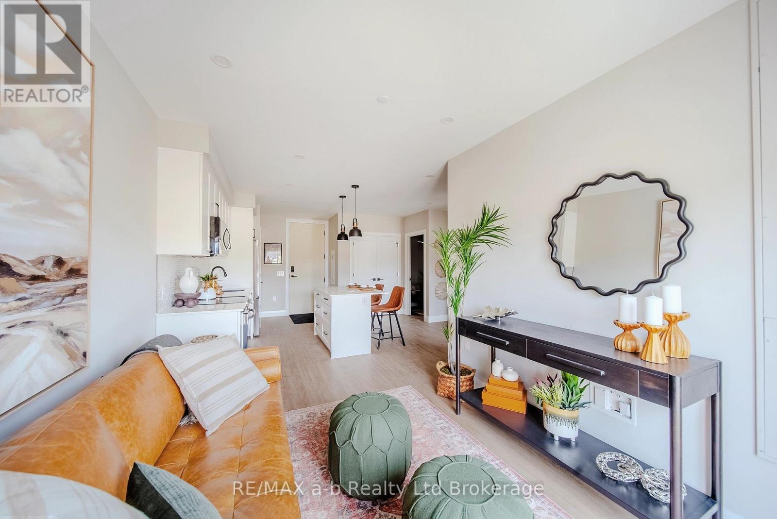 809 - 14 Harvest Avenue, Tillsonburg, ON - Indoor