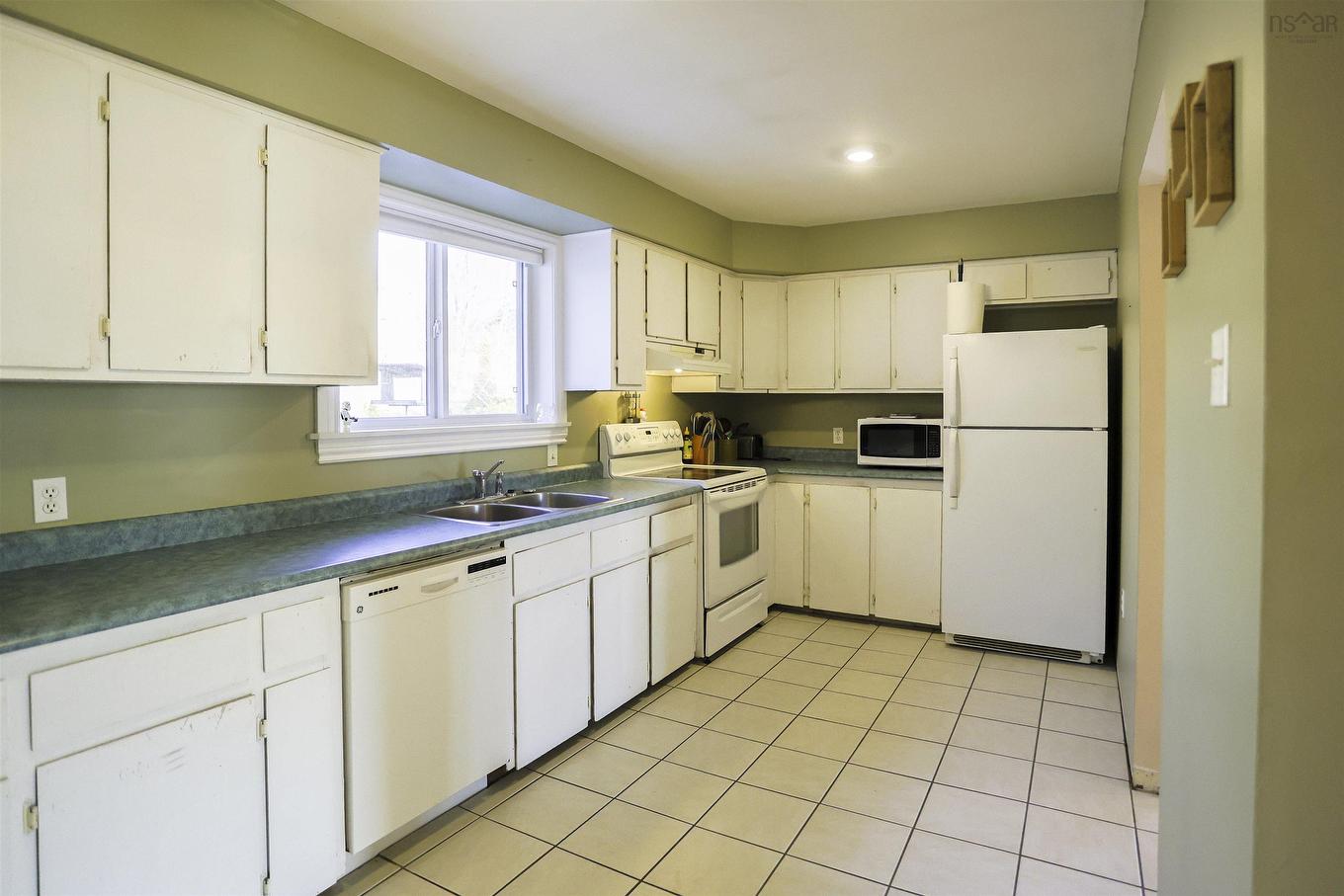 33 Micmac Drive, Dartmouth, NS