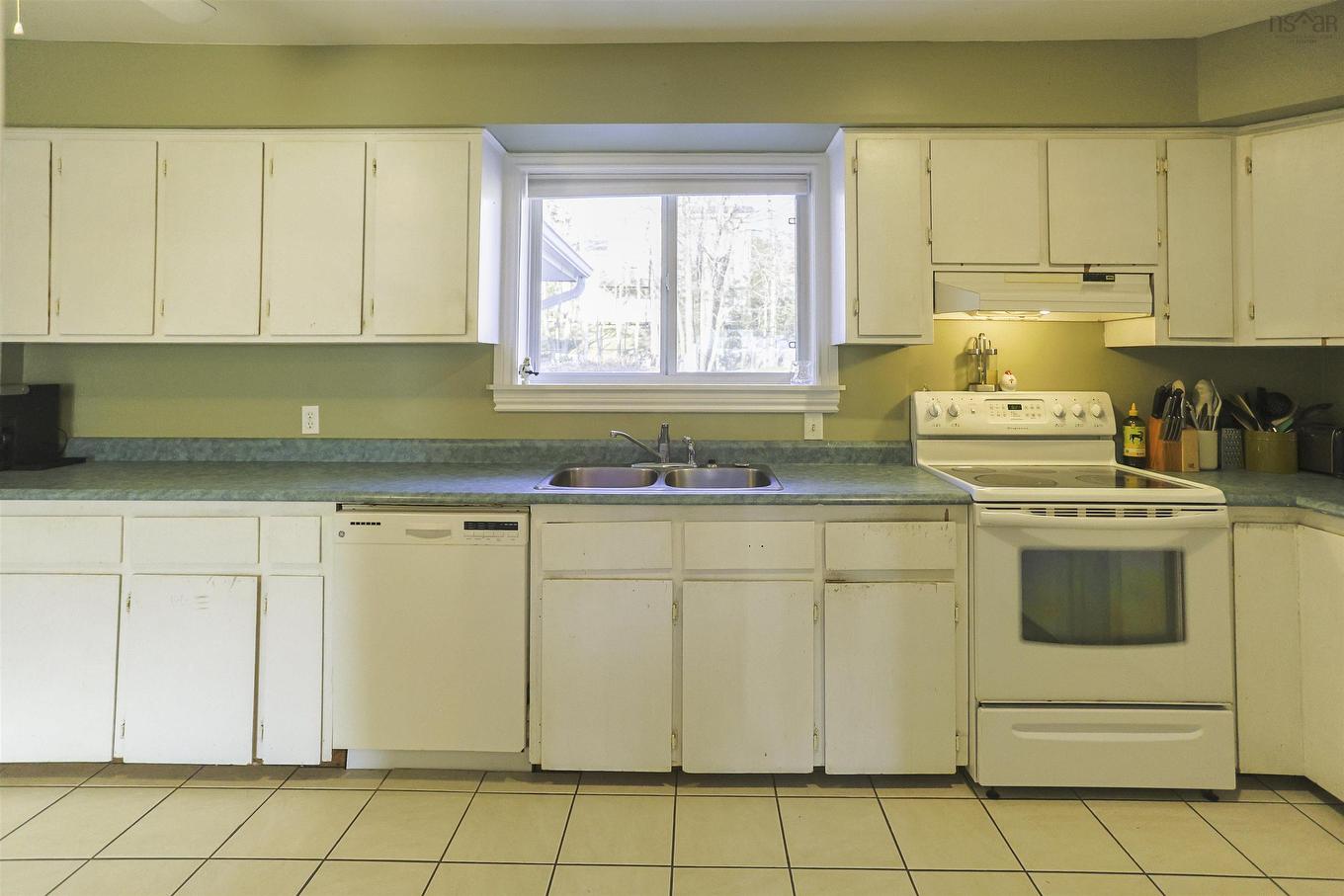 33 Micmac Drive, Dartmouth, NS