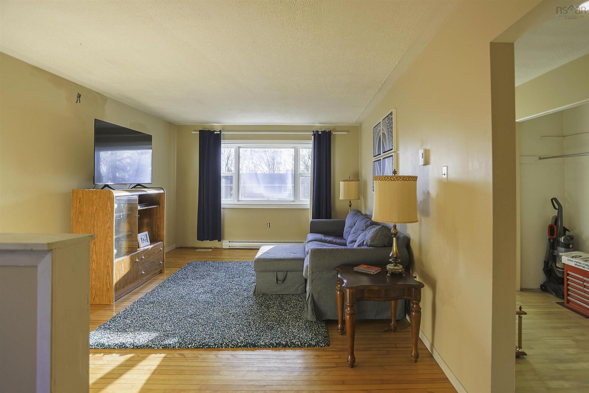 33 Micmac Drive, Dartmouth, NS