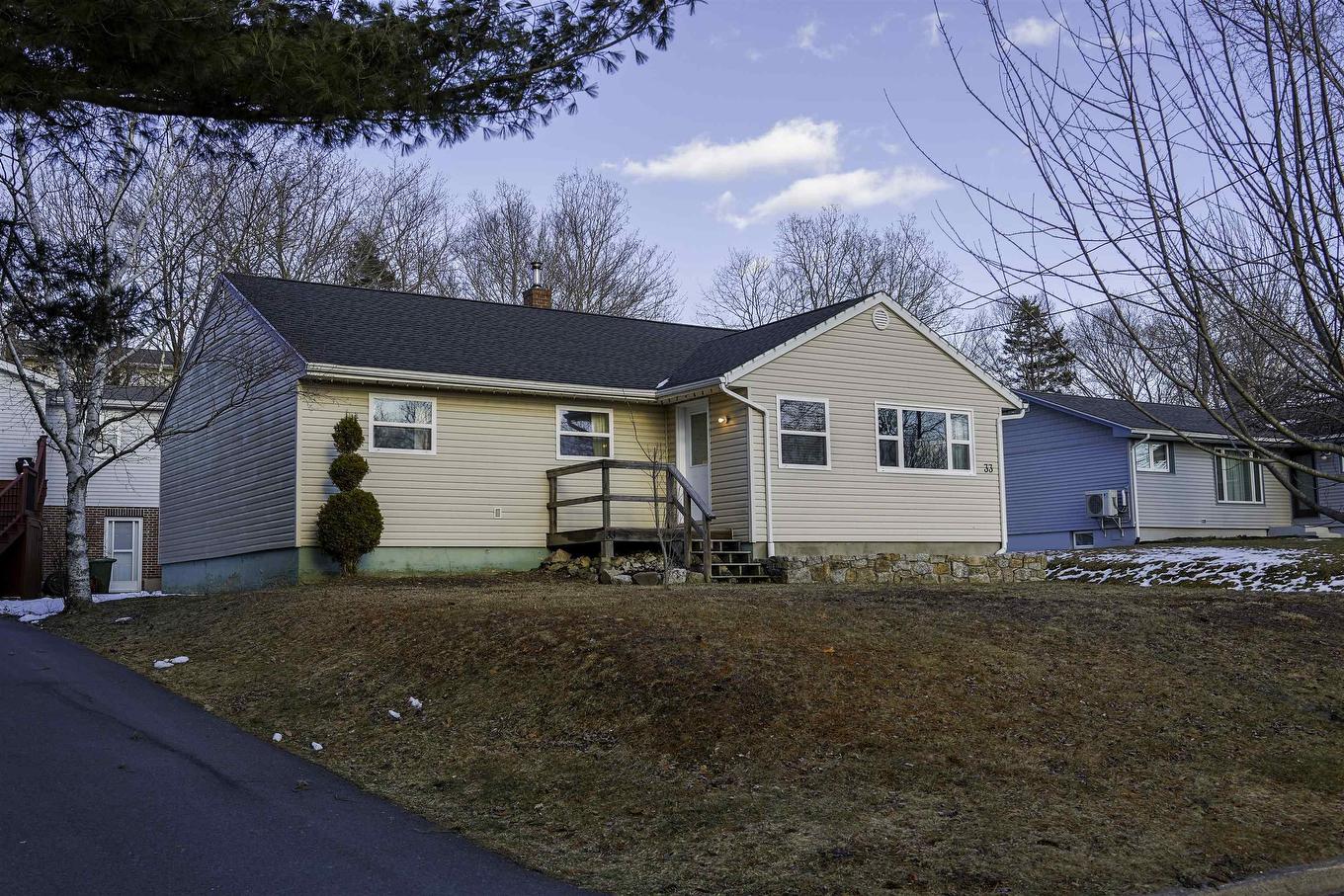 33 Micmac Drive, Dartmouth, NS