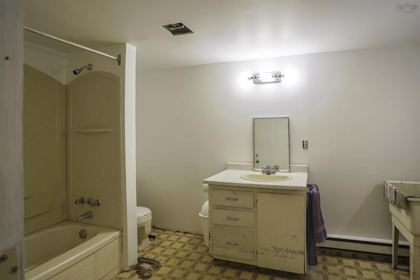 33 Micmac Drive, Dartmouth, NS