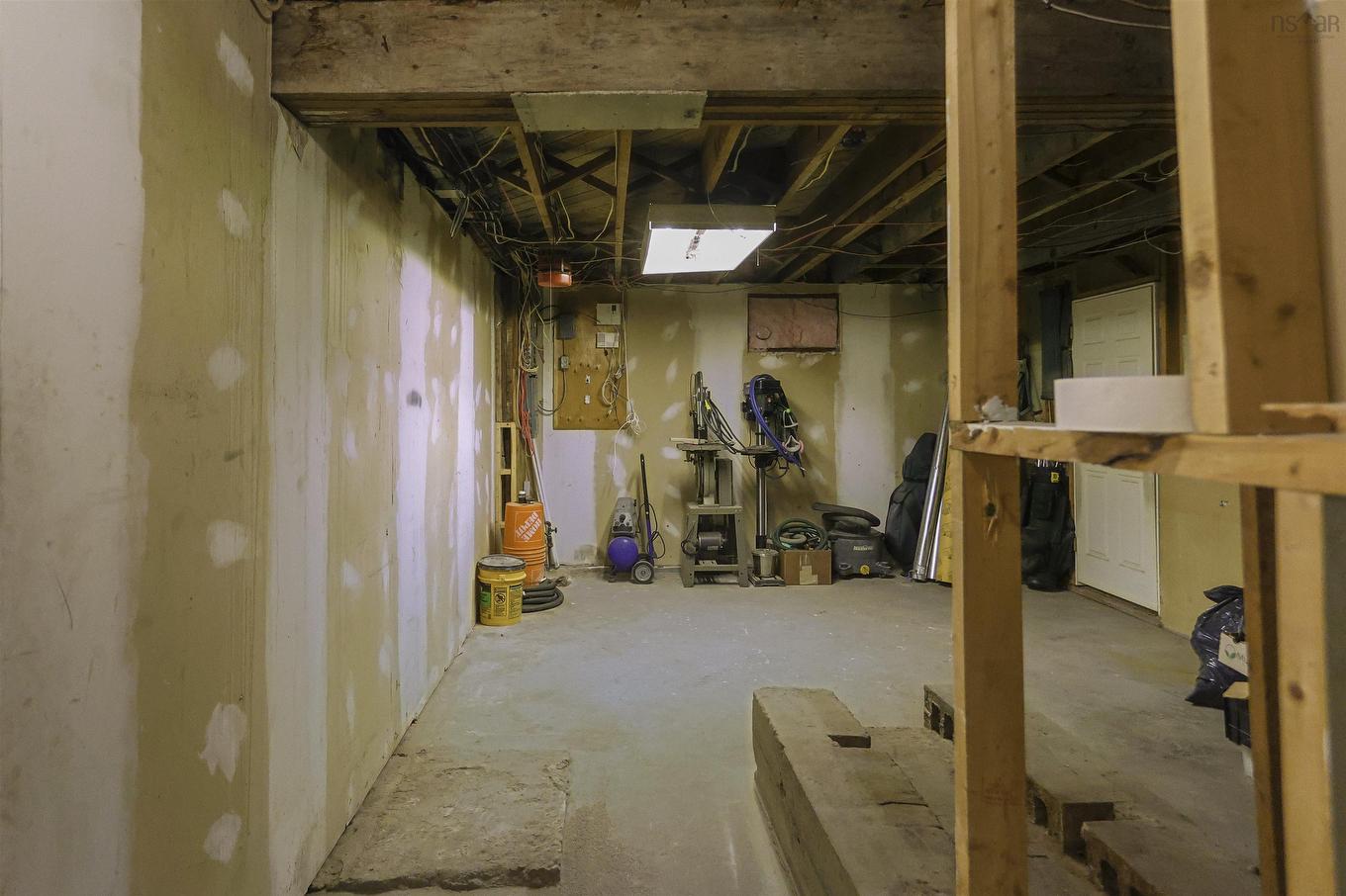 33 Micmac Drive, Dartmouth, NS