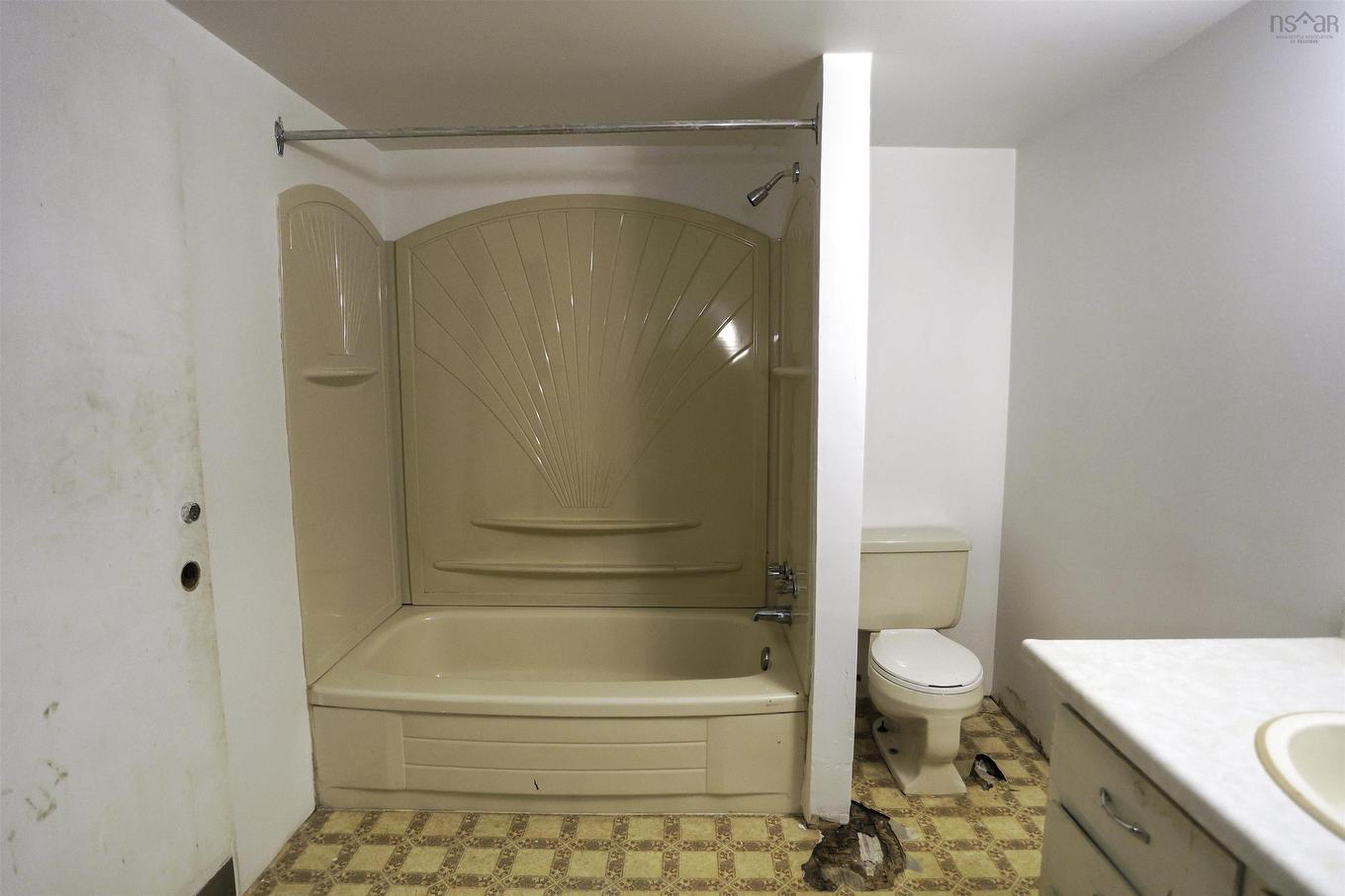 33 Micmac Drive, Dartmouth, NS