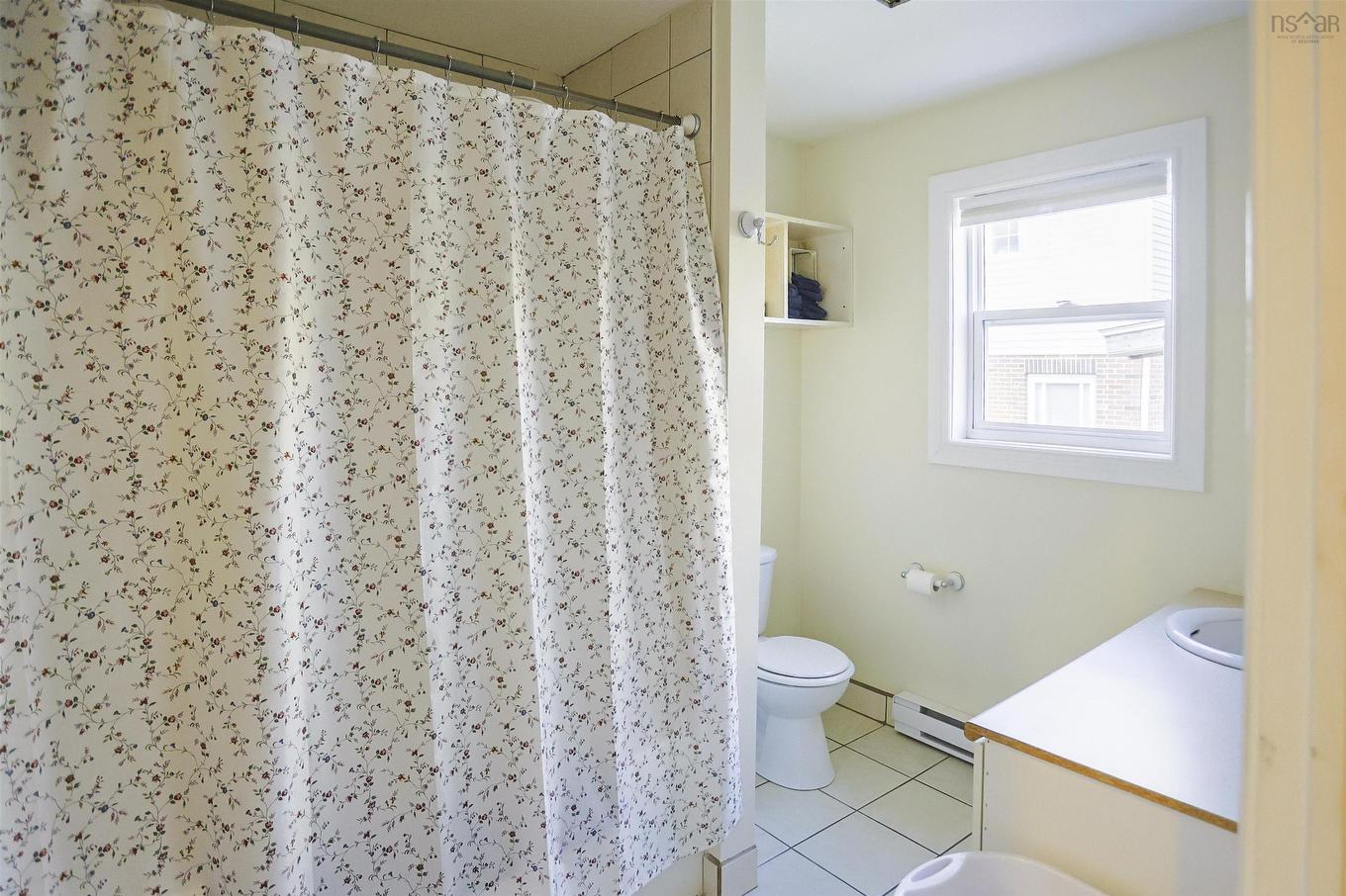 33 Micmac Drive, Dartmouth, NS