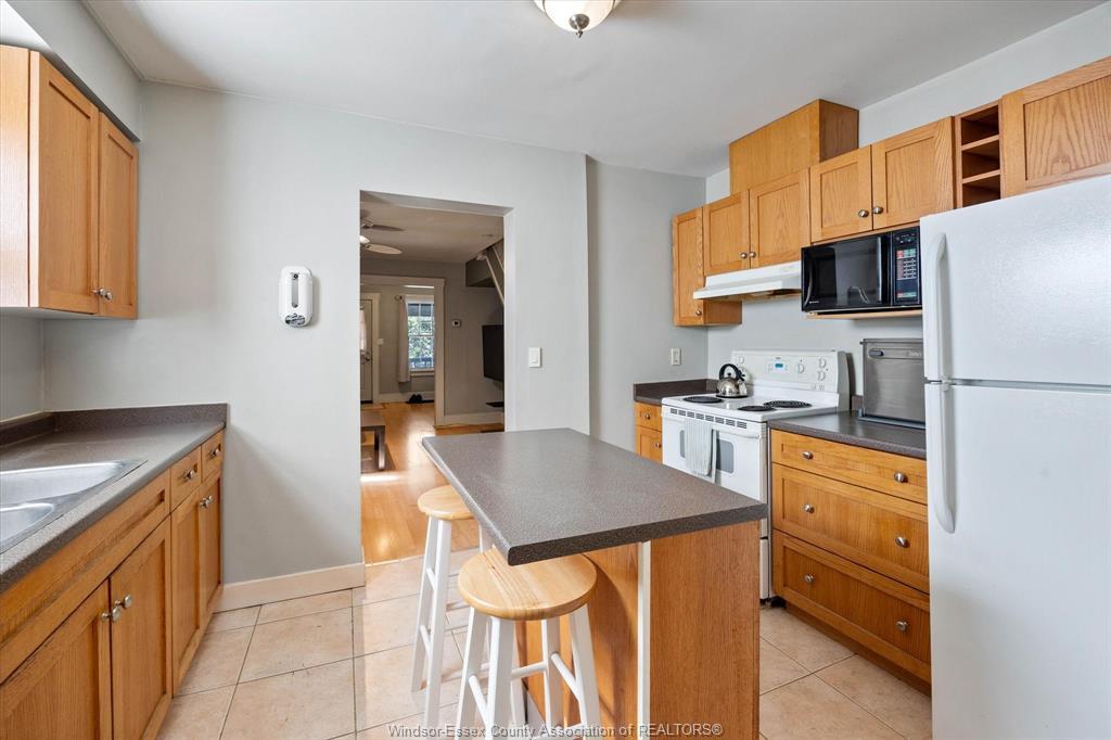 1070 St. Luke, Windsor, ON