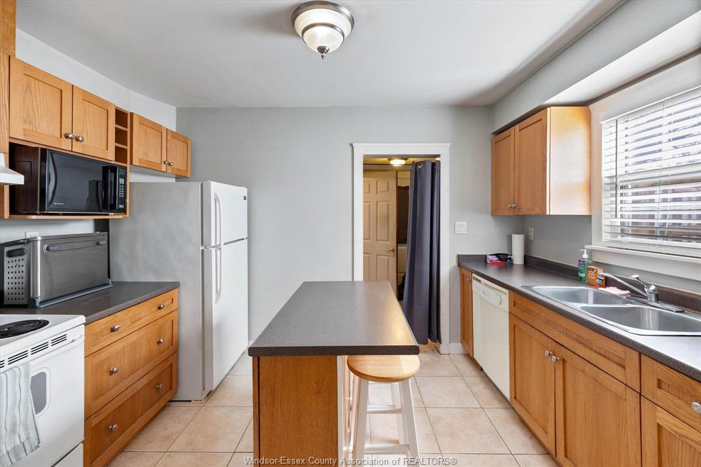 1070 St. Luke, Windsor, ON