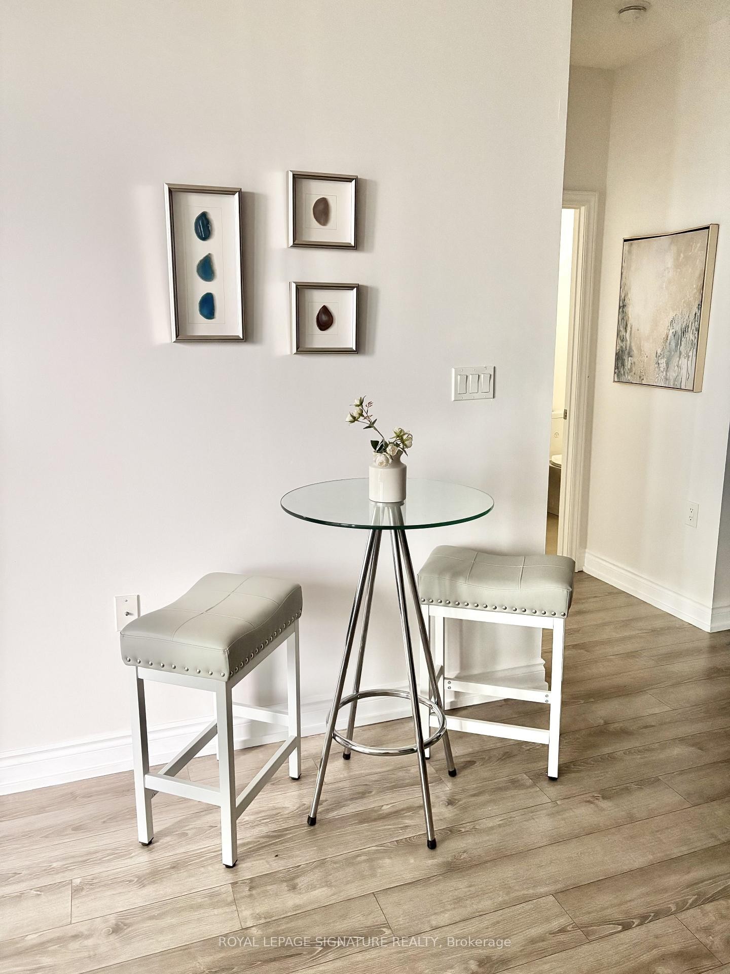710-9600 Yonge Street, Richmond Hill, ON - Indoor Photo Showing Dining Room