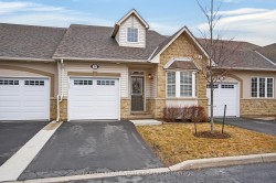 24-212 Stonehenge Drive Hamilton, ON L9K 1N5