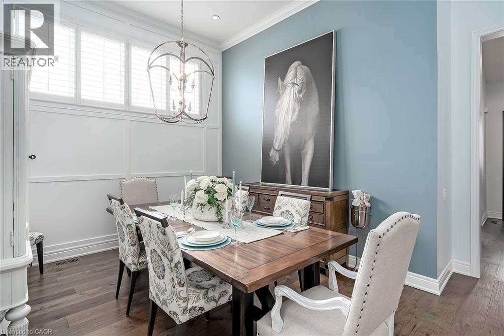 4252 Sarazen Drive, Burlington, ON - Indoor Photo Showing Dining Room
