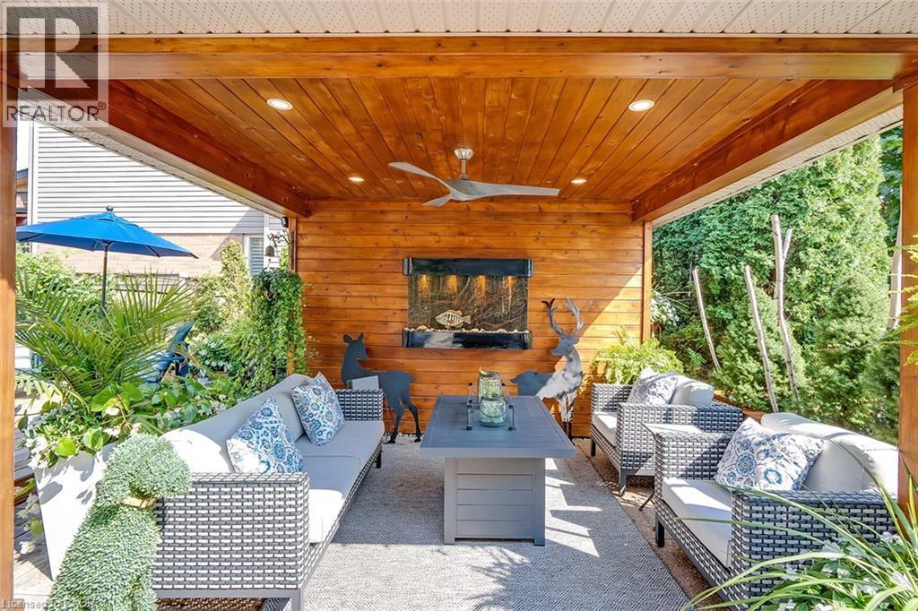 4252 Sarazen Drive, Burlington, ON - Outdoor With Deck Patio Veranda With Exterior