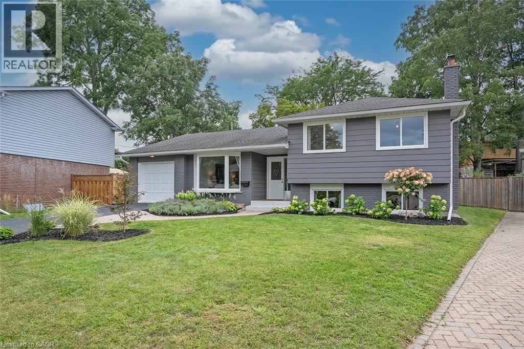 406 Oakwood Drive, Burlington, ON - Outdoor With Facade