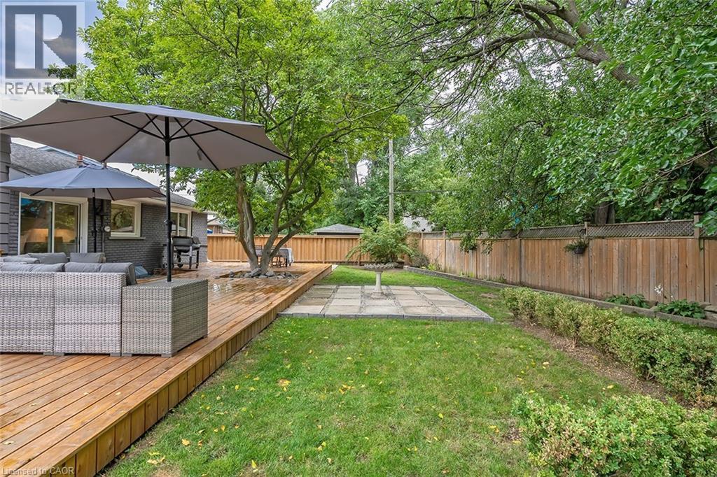 406 Oakwood Drive, Burlington, ON - Outdoor With Deck Patio Veranda