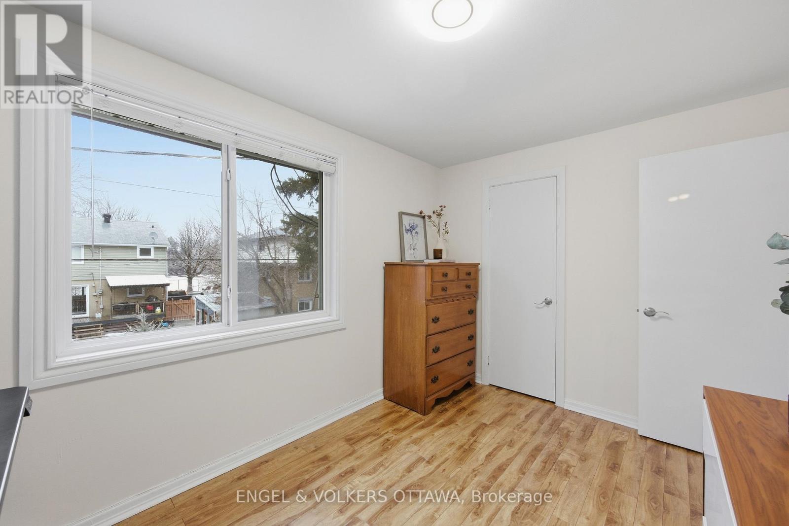483 Prince Albert Street, Ottawa, ON - Indoor