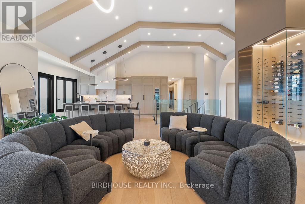 16 & 20 Garden Gate, Brock, ON - Indoor Photo Showing Living Room