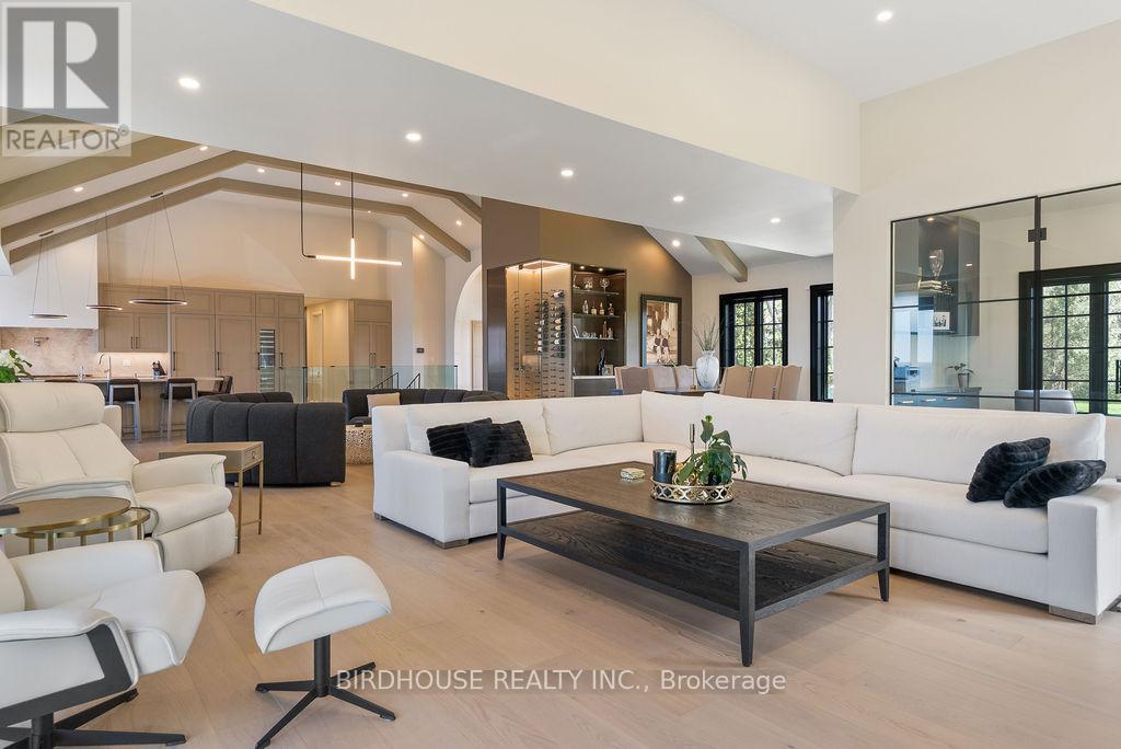 16 & 20 Garden Gate, Brock, ON - Indoor Photo Showing Living Room