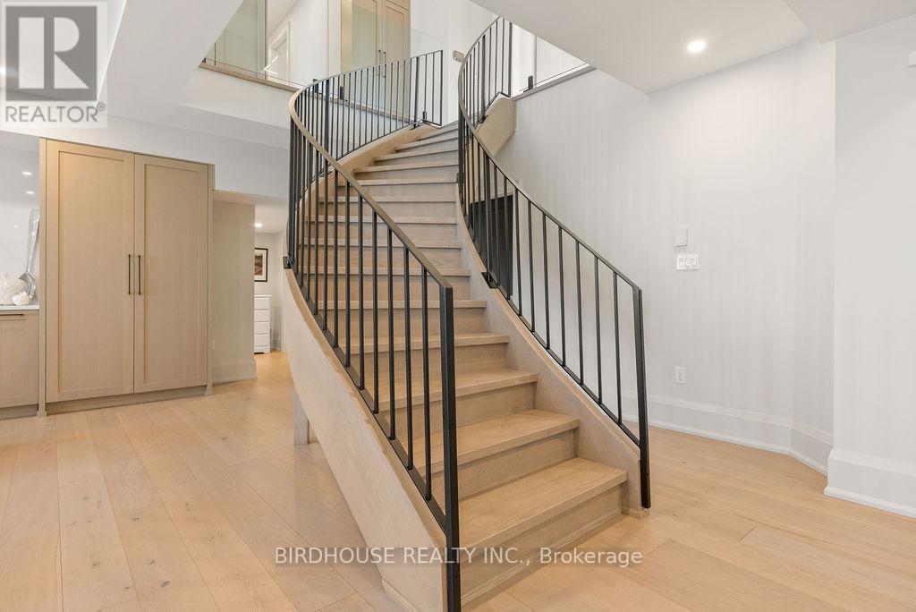 16 & 20 Garden Gate, Brock, ON - Indoor Photo Showing Other Room