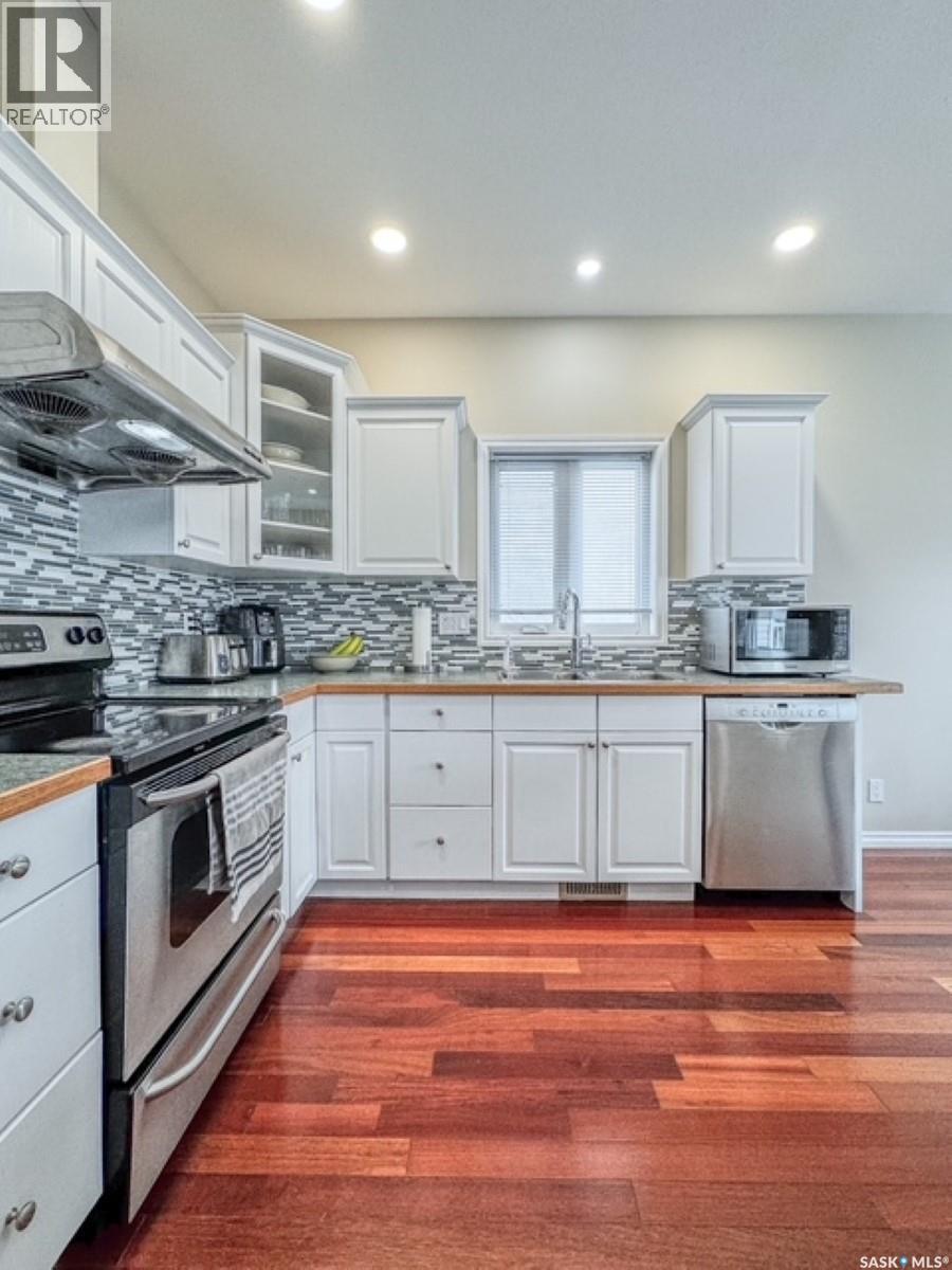 520 Palliser Drive, Swift Current, SK - Indoor Photo Showing Kitchen