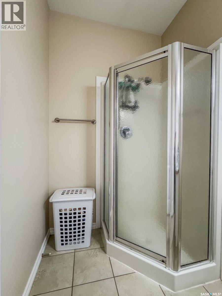 520 Palliser Drive, Swift Current, SK - Indoor Photo Showing Bathroom