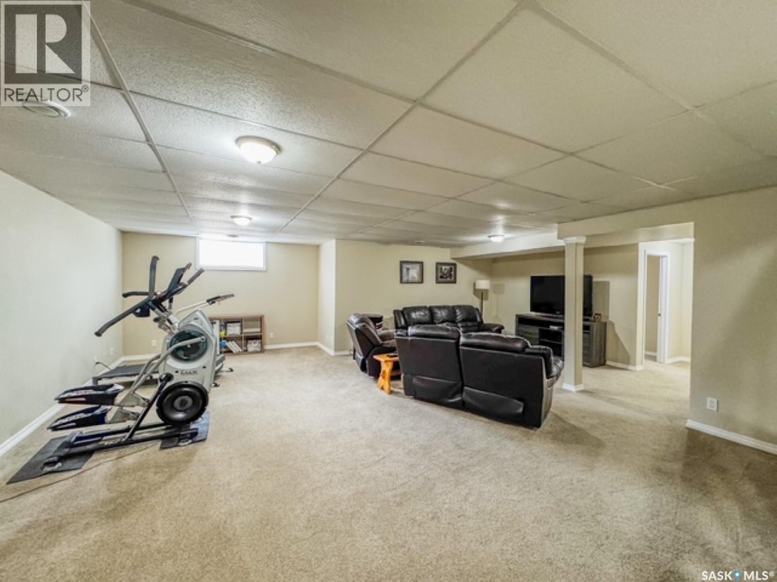 520 Palliser Drive, Swift Current, SK - Indoor Photo Showing Gym Room
