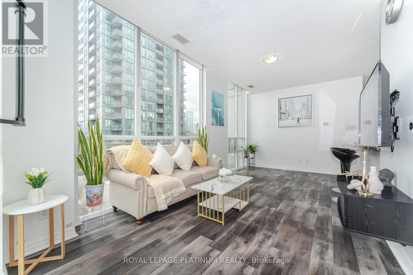 510 - 3515 Kariya Drive, Mississauga, ON - Indoor