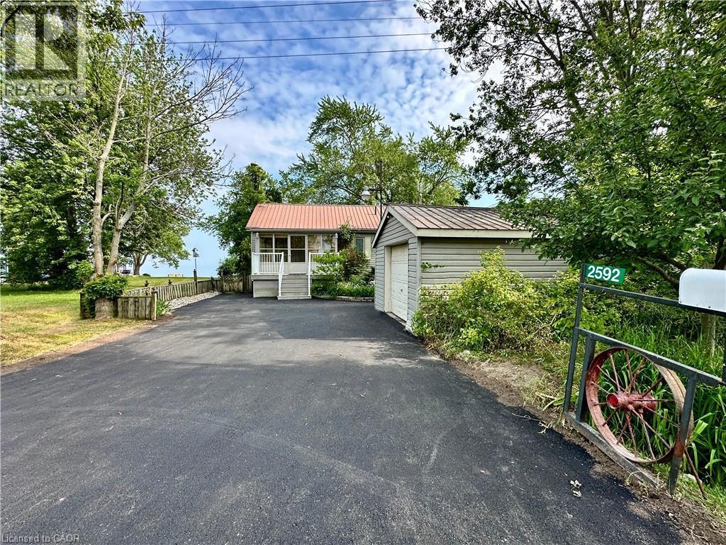 2592 Lakeshore Road, Dunnville, ON - Outdoor