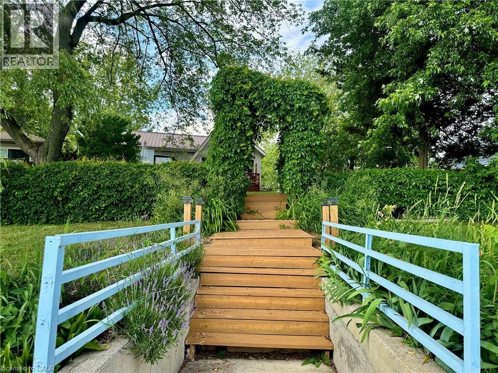 2592 Lakeshore Road, Dunnville, ON - Outdoor