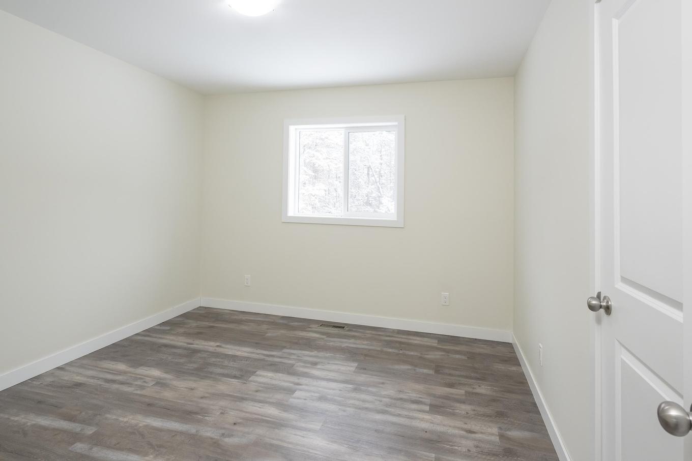 2040 Gus Wuori Road, Thunder Bay, ON