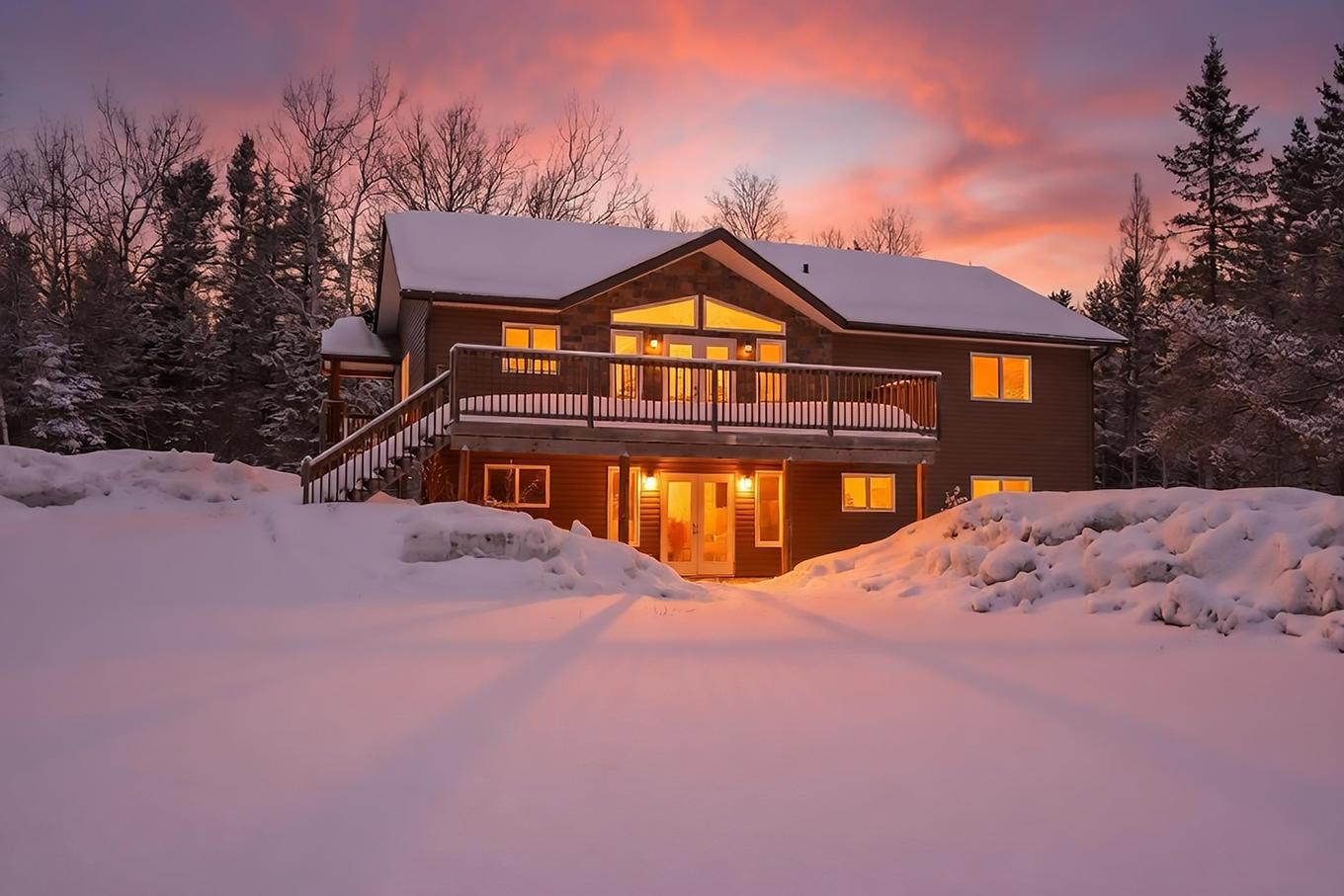 2040 Gus Wuori Road, Thunder Bay, ON