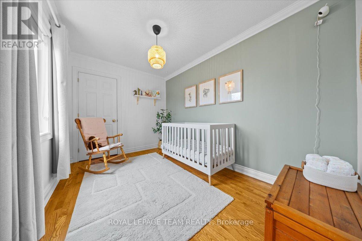 2795 Flannery Drive, Ottawa, ON - Indoor Photo Showing Bedroom
