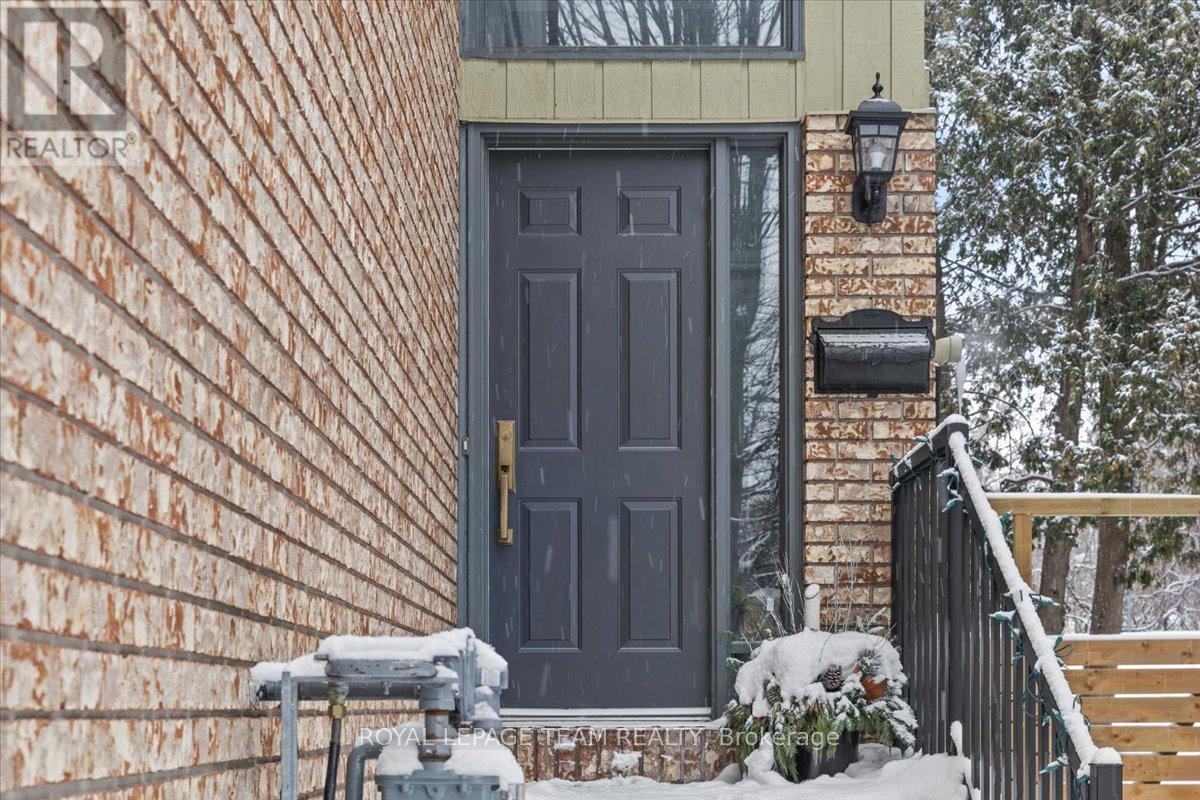 2795 Flannery Drive, Ottawa, ON - Outdoor