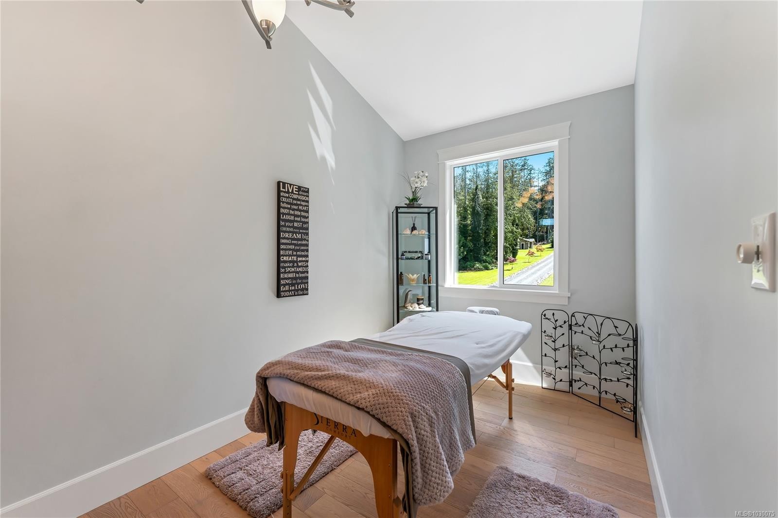 1179 Barnes Rd, Crofton, BC