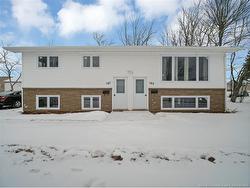 165 Argyle ST Moncton, NB E1C 6W2