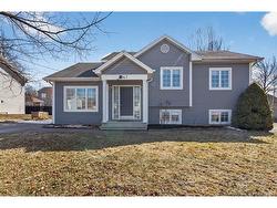 147 Theriault Dieppe, NB E1A 8B1