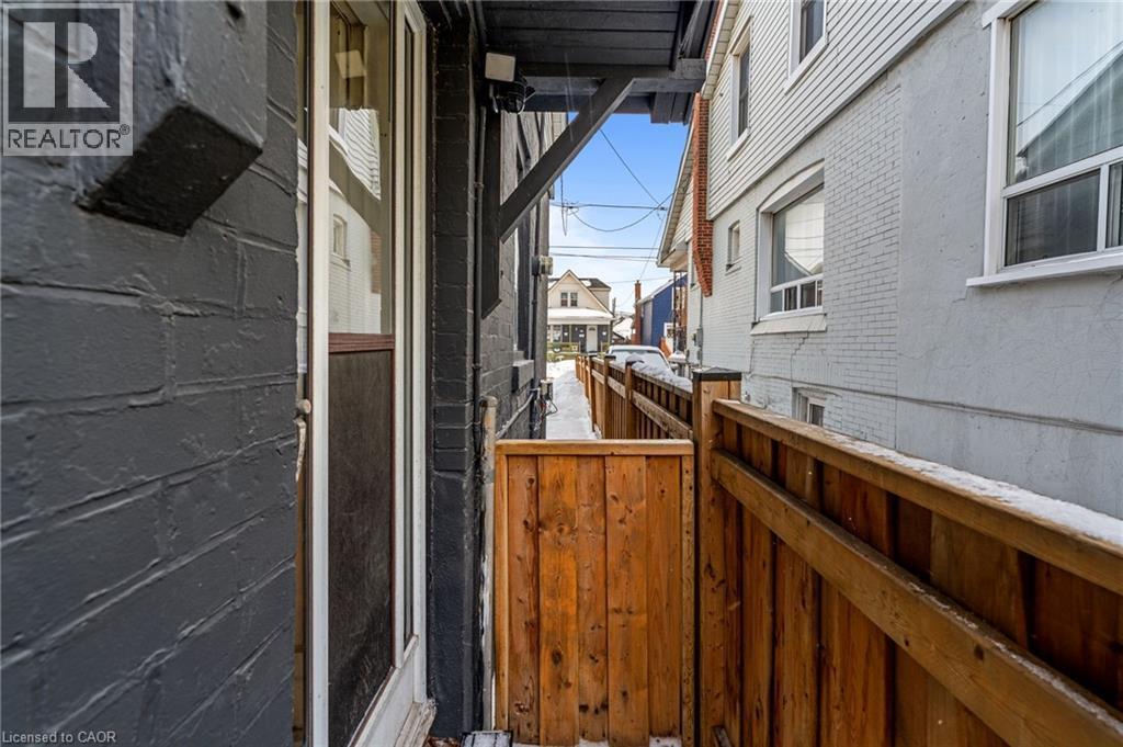 67 Glendale Avenue N, Hamilton, ON - Outdoor With Exterior