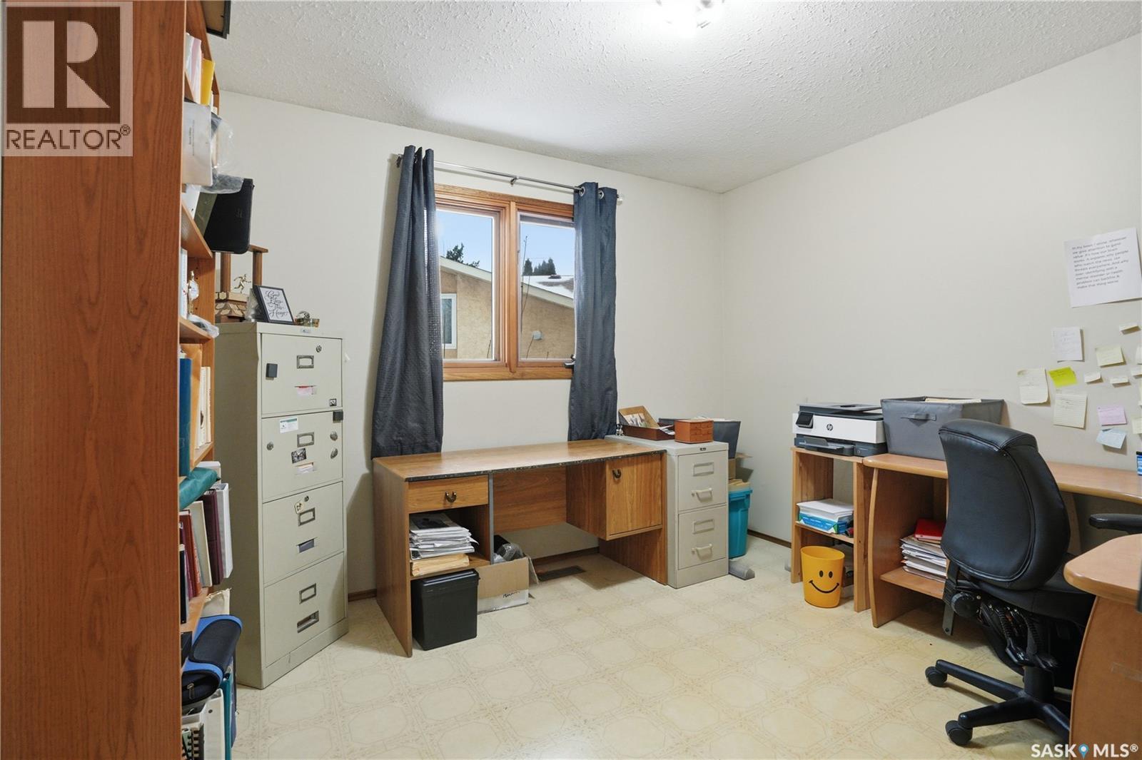 302 Bentham Crescent, Saskatoon, SK - Indoor Photo Showing Office