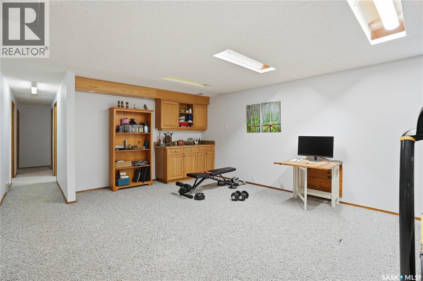 302 Bentham Crescent, Saskatoon, SK - Indoor