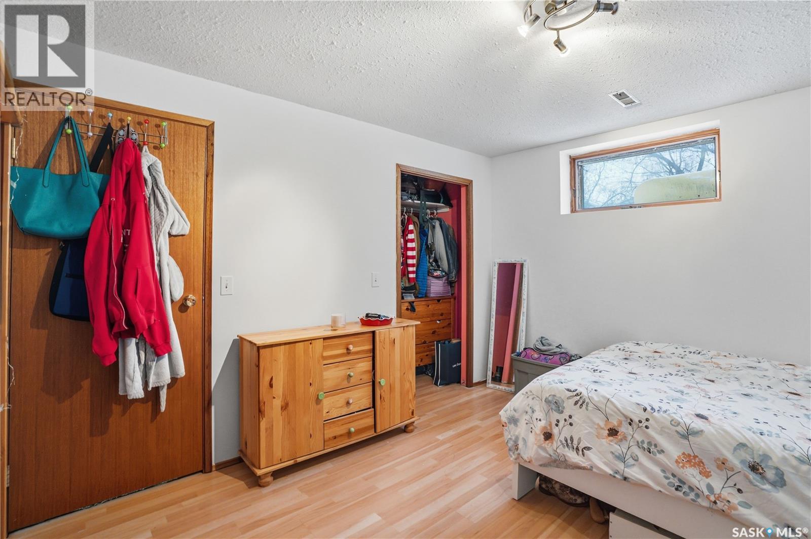 302 Bentham Crescent, Saskatoon, SK - Indoor Photo Showing Bedroom