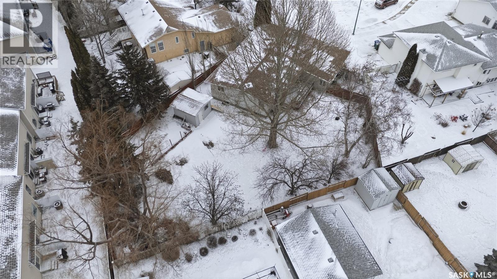 302 Bentham Crescent, Saskatoon, SK - Outdoor