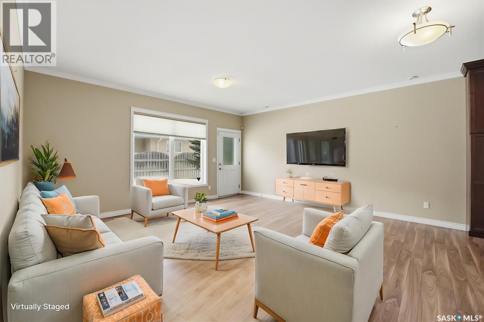 31 100 Brooklyn Lane, Warman, SK - Indoor Photo Showing Living Room