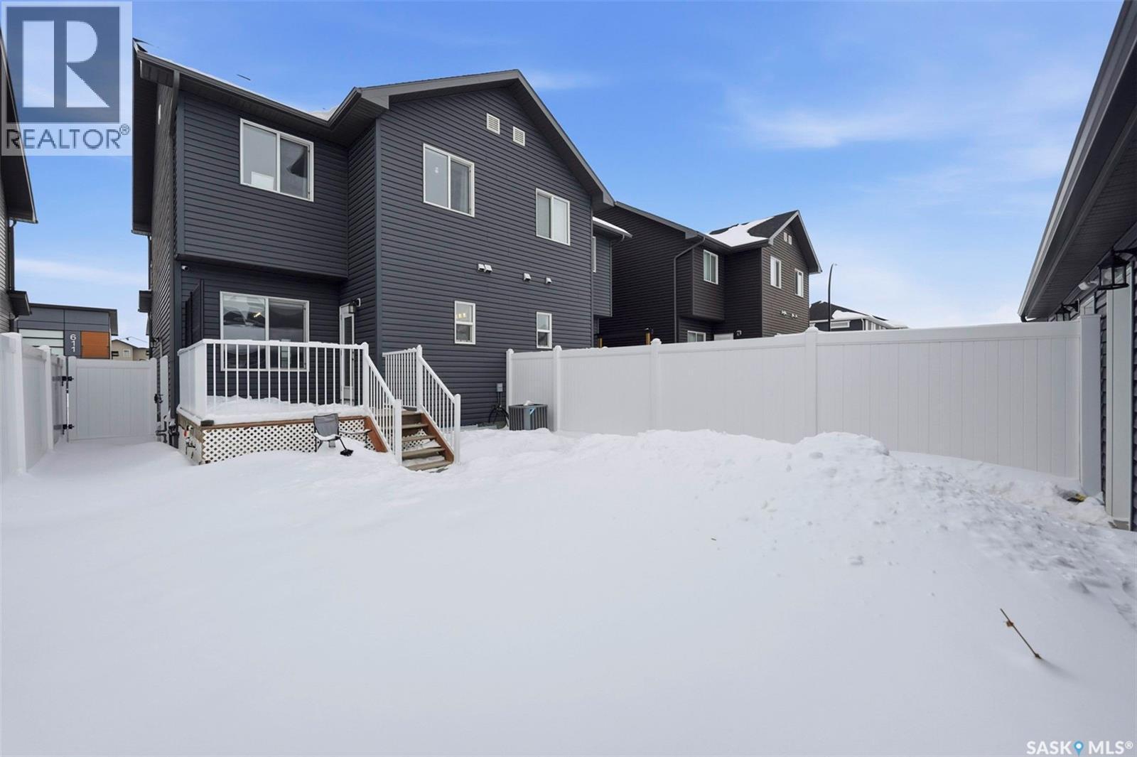 608 Brighton Gate, Saskatoon, SK - Outdoor