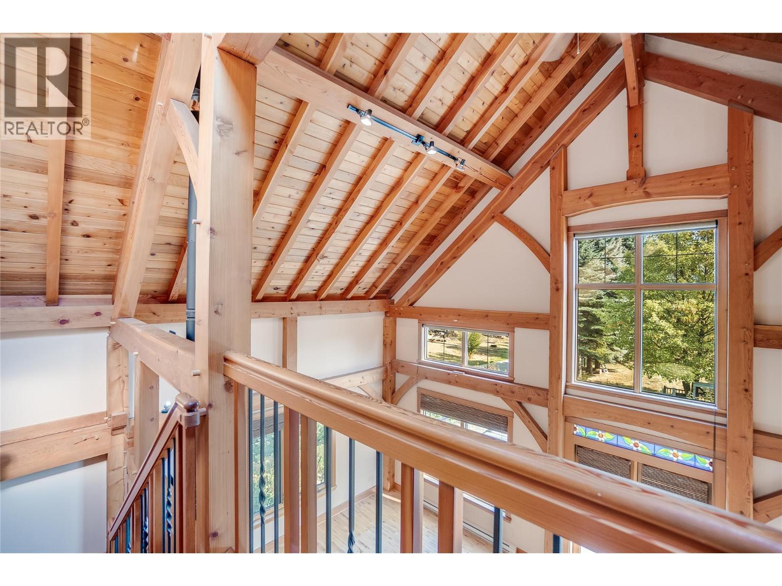 130 8Th Street N, Kaslo, BC - Indoor Photo Showing Other Room
