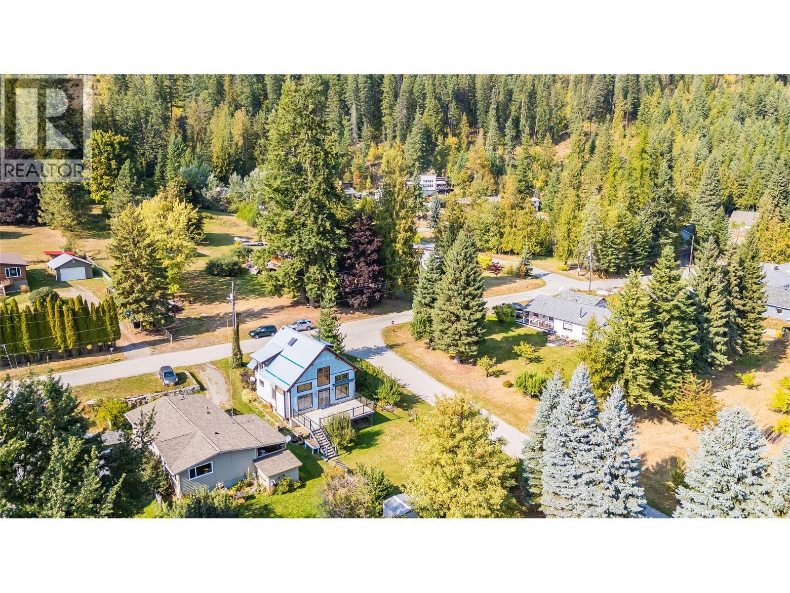 130 8Th Street N, Kaslo, BC - Outdoor With View