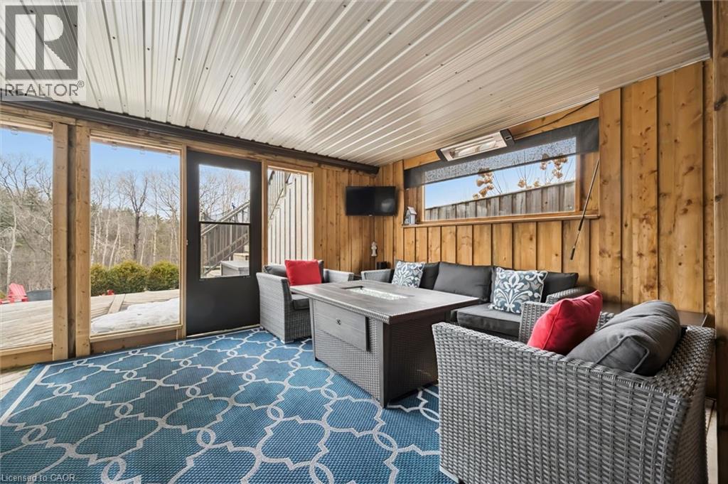 Sunroom with outdoor seating - 469 Woodbine Avenue, Kitchener, ON -