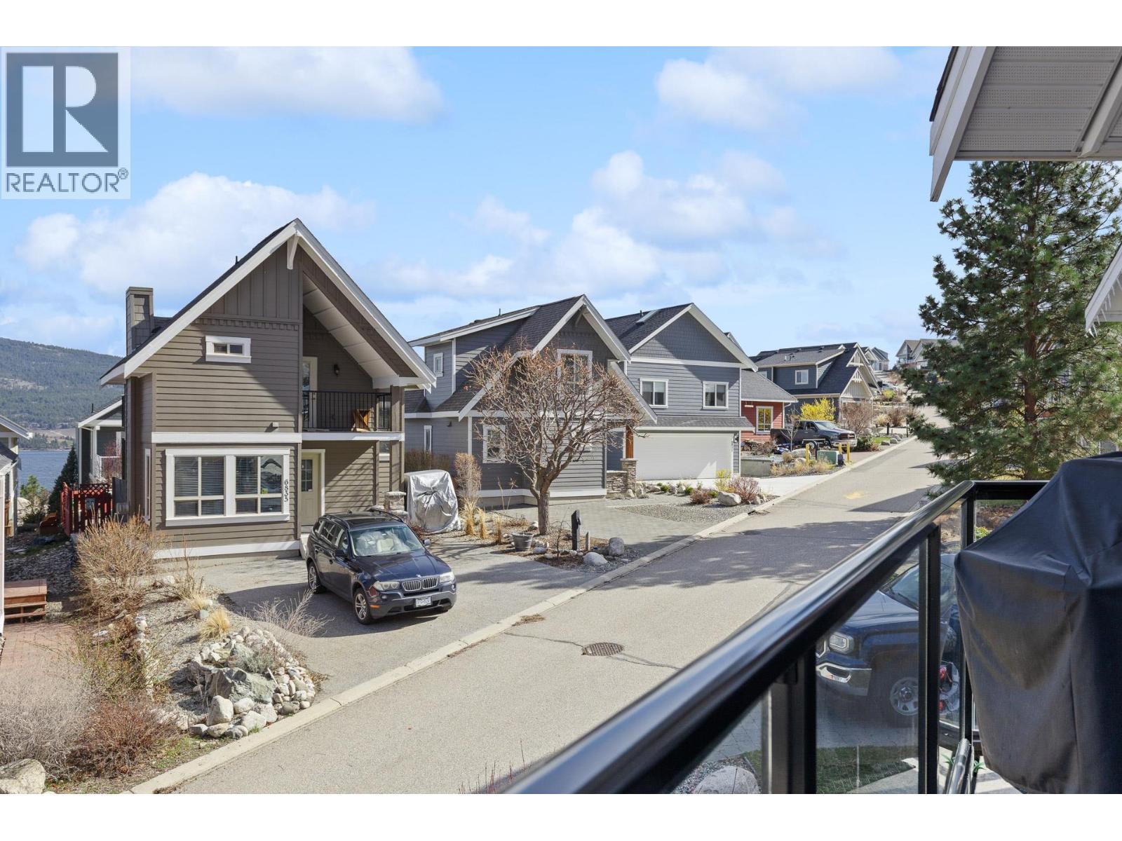 6844 Santiago Loop, Kelowna, BC - Outdoor