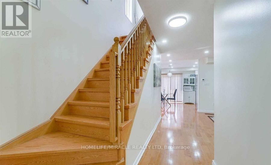 Upper - 60 Studebaker Trail, Brampton, ON - Indoor Photo Showing Other Room