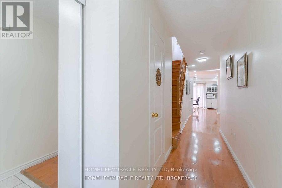 Upper - 60 Studebaker Trail, Brampton, ON - Indoor Photo Showing Other Room