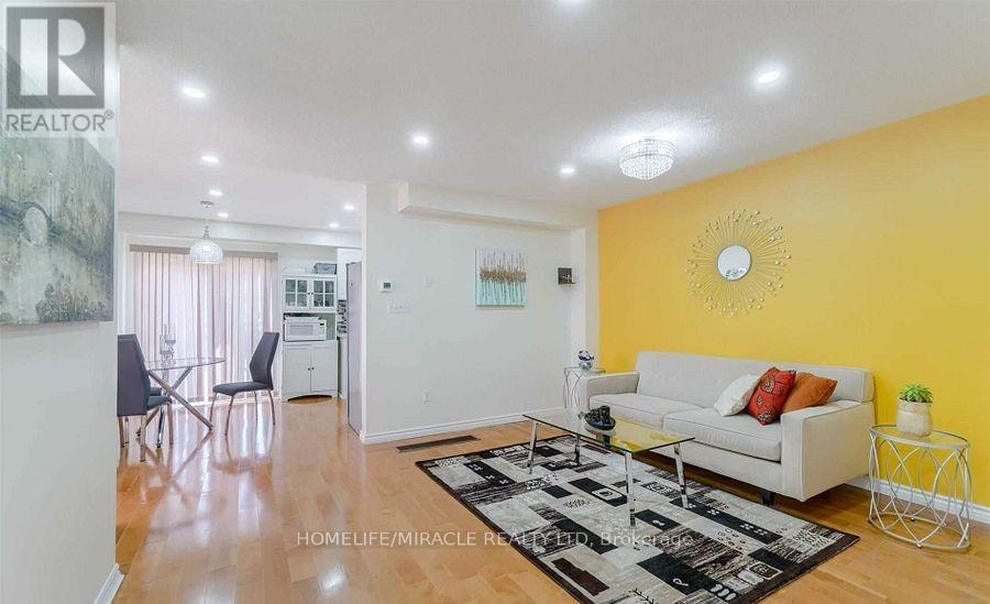 Upper - 60 Studebaker Trail, Brampton, ON - Indoor Photo Showing Living Room